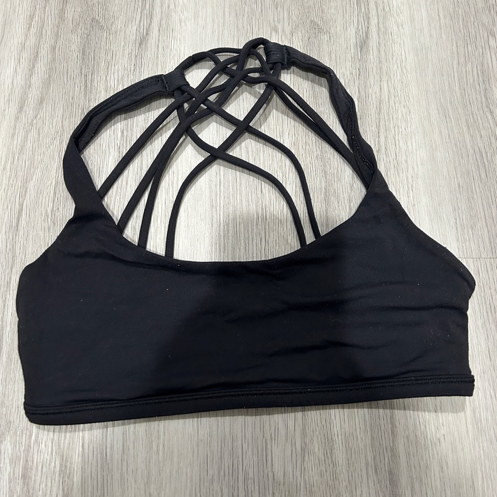 Lululemon free to be wild bra